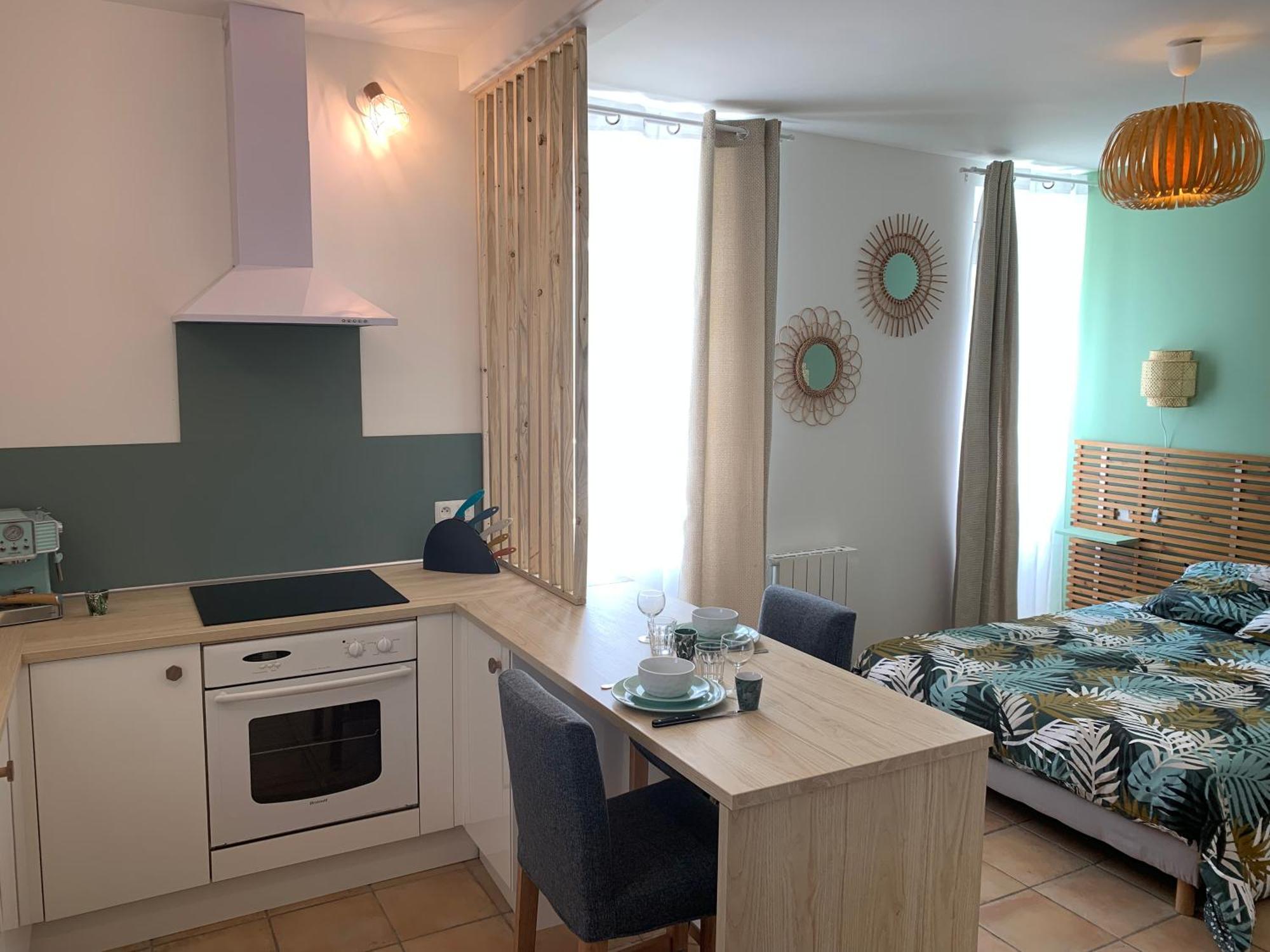 Le Chemin Des Pouzes Apartment Vallon-Pont-d'Arc Exterior photo