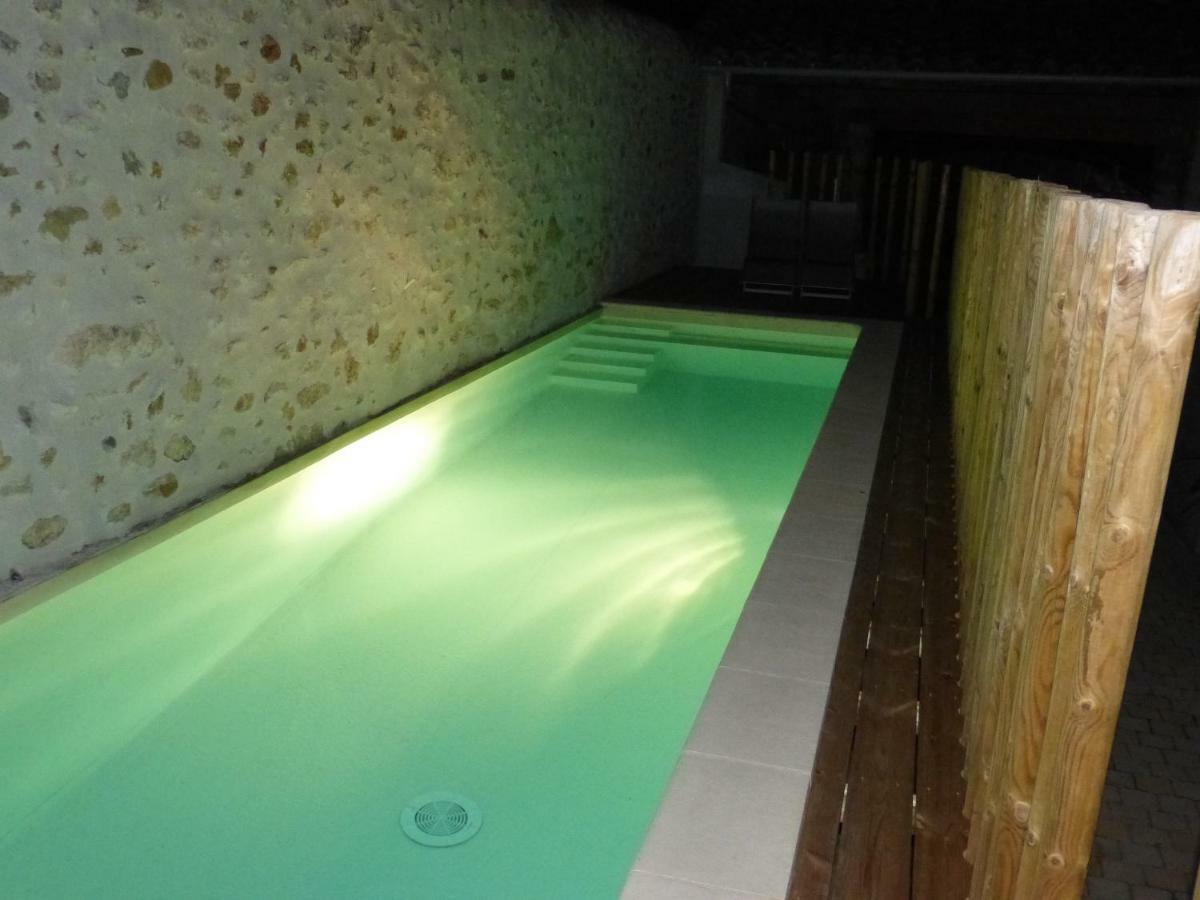 Le Chemin Des Pouzes Apartment Vallon-Pont-d'Arc Exterior photo